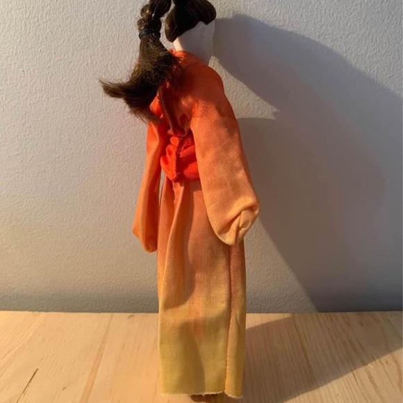 Barbie Vintage 1998 Star Wars Queen Amidala Doll Orange Dress - Picture 2 of 3